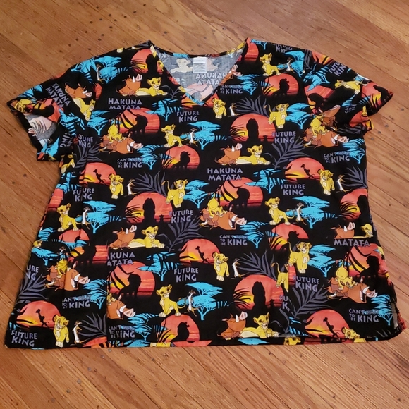 Disney Tops - Disney Lion King Scrub Top 3X